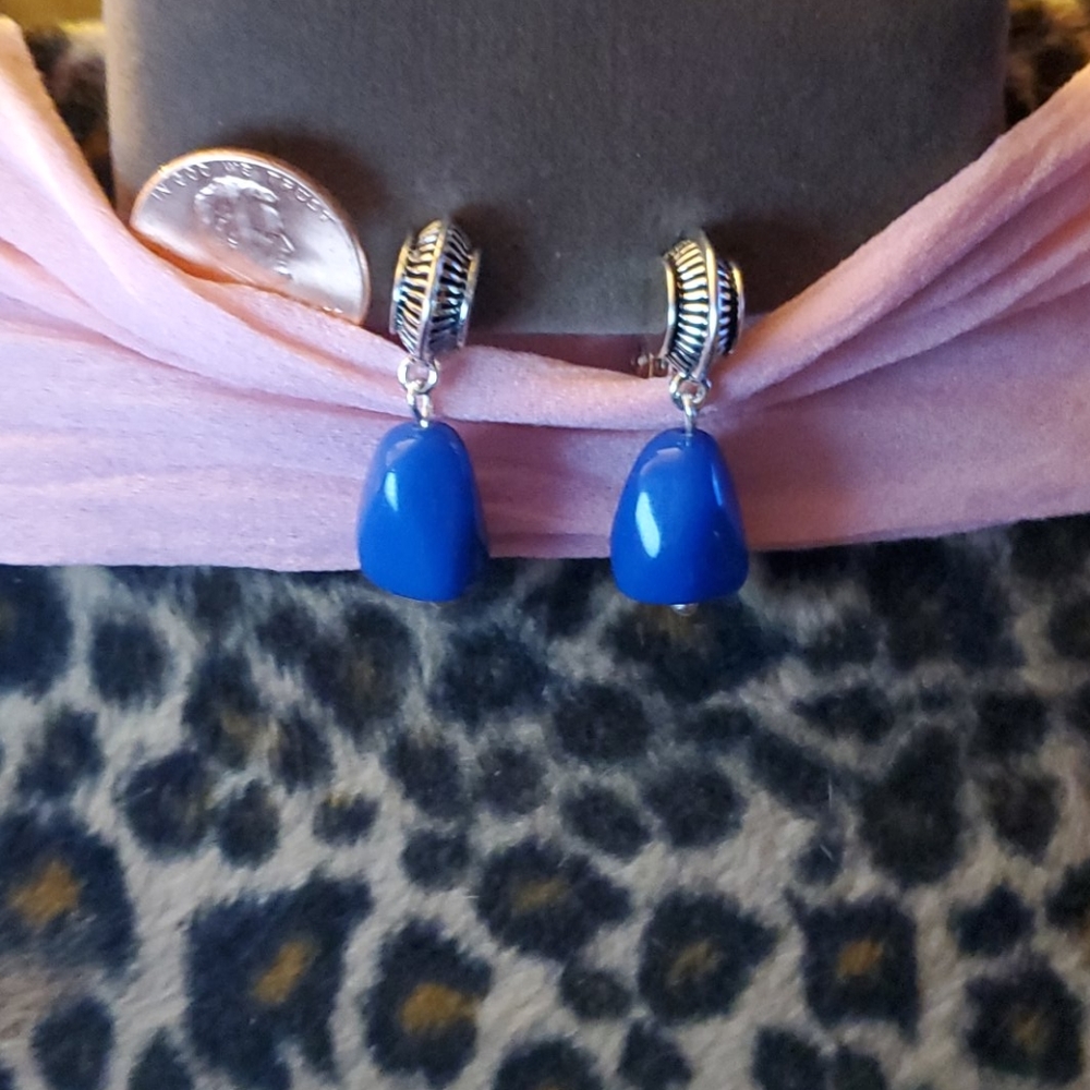 Jewelry - Picture 2 of 2